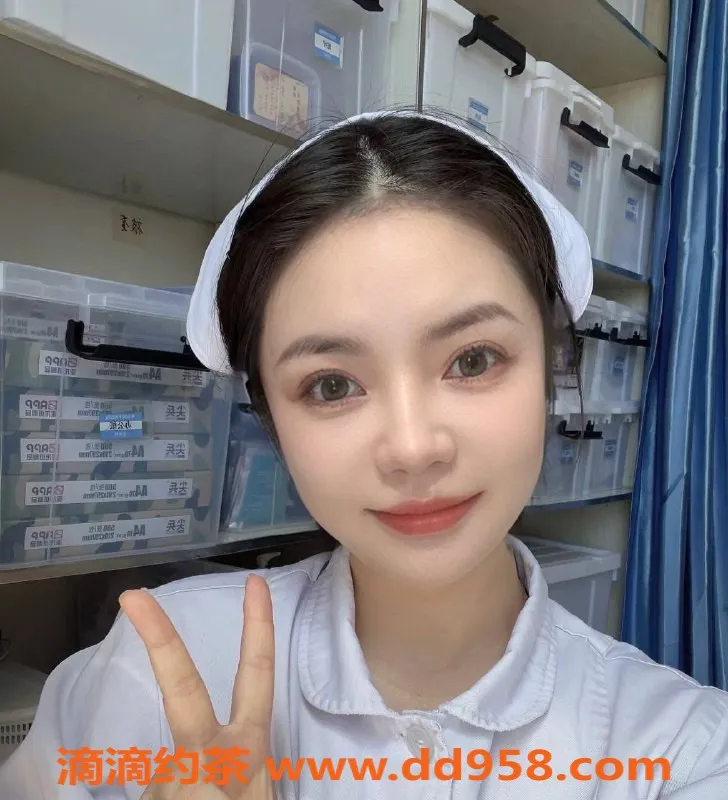 广州楼凤-天河嫩妹双飞，3000一小时体验SM乐趣