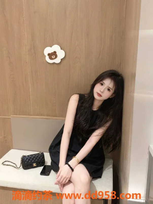 深圳楼凤-南山18岁小琳，165cm, 45kg，1200元可外出