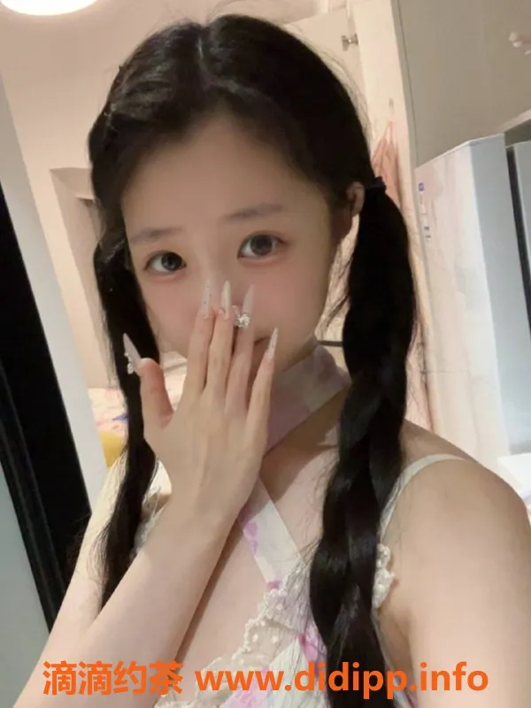 深圳楼凤资源信息,深圳龙岗嫩妹奈奈，1500起服务，视频已验证