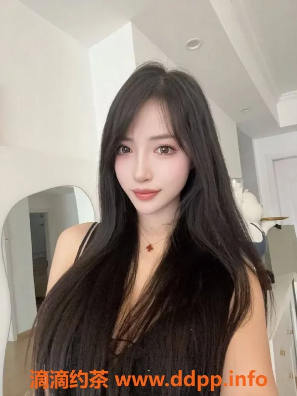 广州楼凤-白云欣欣，800元享受学妹舌吻服务