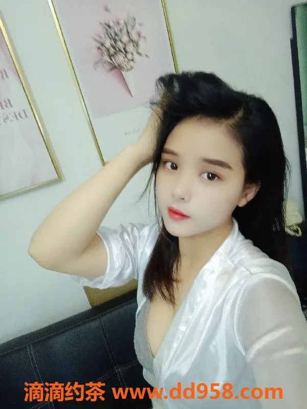 广州楼凤-白云小慧少妇，450元包时69服务