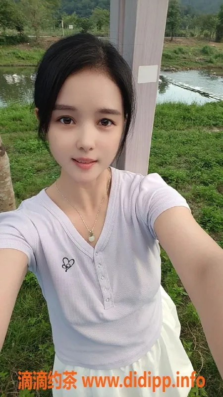 广州楼凤-白云小慧少妇，450元包时69服务