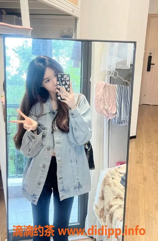 广州楼凤-天河嫩妹#你的晨晨，800元舌吻服务