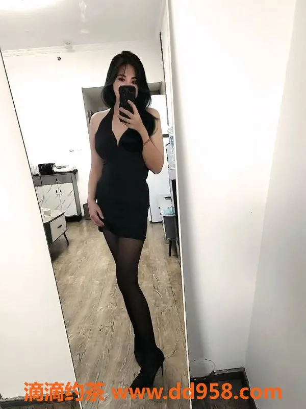 北京楼凤-北京望京桃子，163cm、52kg、D罩杯，25岁