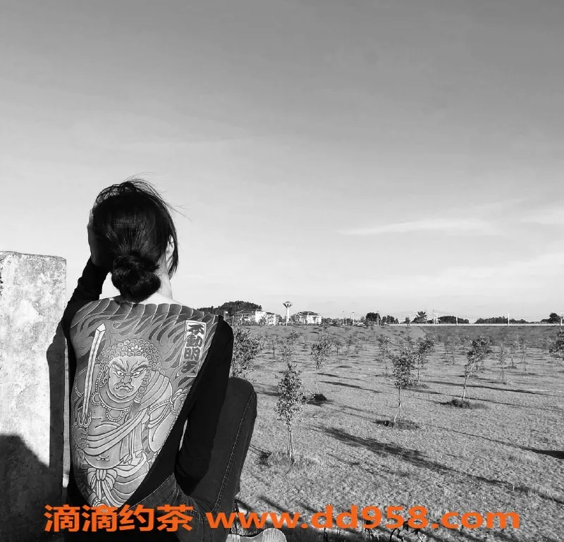 深圳楼凤-南山长腿纹身允儿，165cm42kg，超高评分！