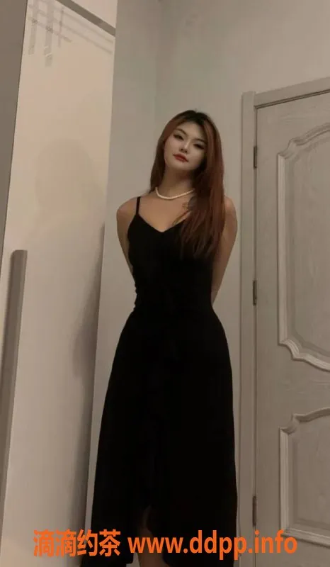 成都楼凤-青羊区海月，172大长腿天然大胸，50kg优雅身材！