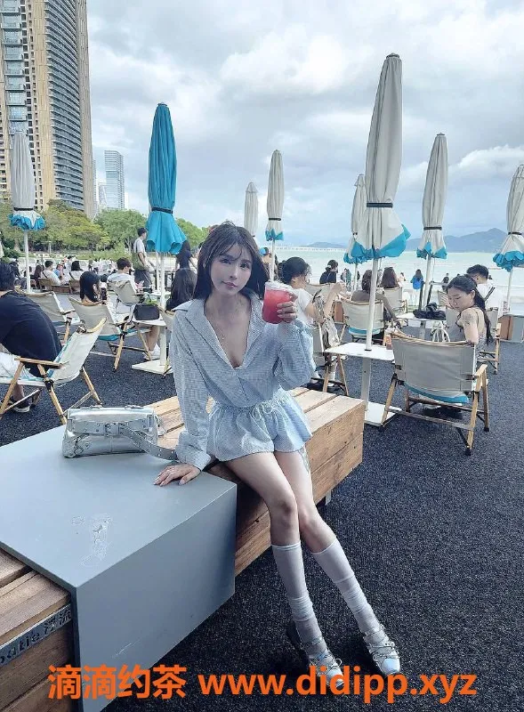 深圳楼凤-福田雨珂，22岁，162C，82斤，服务超赞