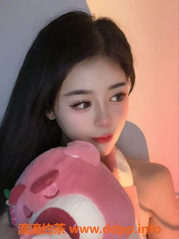 深圳楼凤-福田艺名格格，诱惑身材，完美服务等你来体验