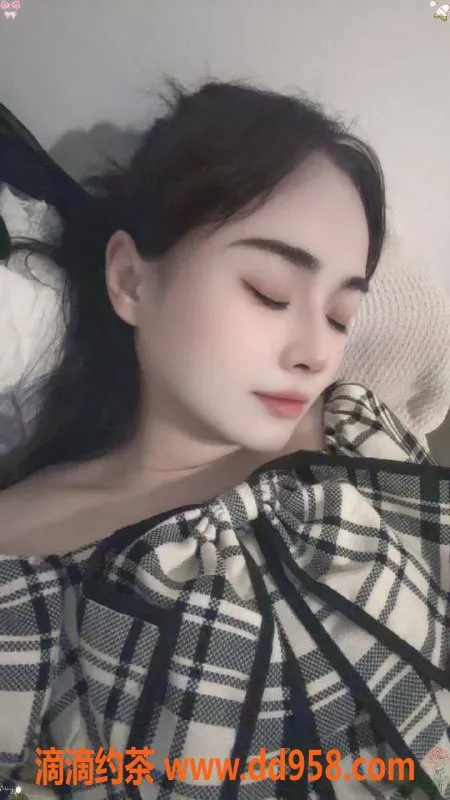 深圳楼凤-梦梦，深圳龙岗御姐，500起可舔舌吻陪浴