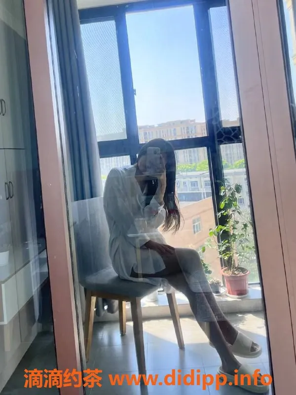 深圳楼凤-福田希瑶，166cm长腿，42kg清纯女孩