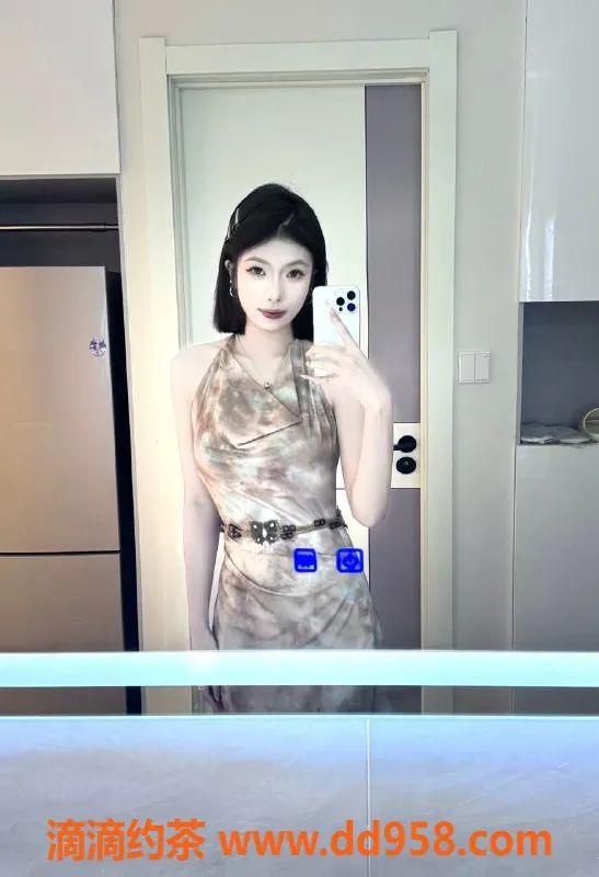 广州楼凤-番禺泡泡学妹，600元体验大长腿服务！