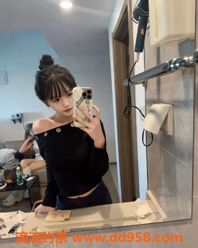 深圳楼凤-南山芭比，1000p茶费，享受极致服务