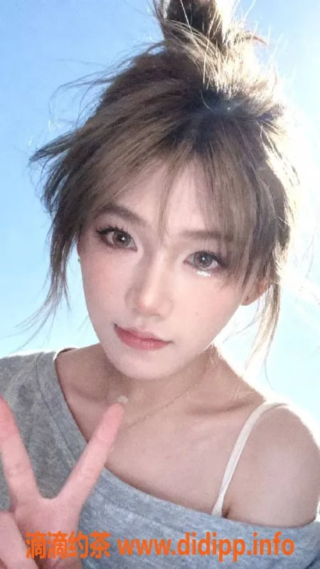 深圳楼凤-深圳宝安小宝，900元享鸳鸯浴与冰火激情！