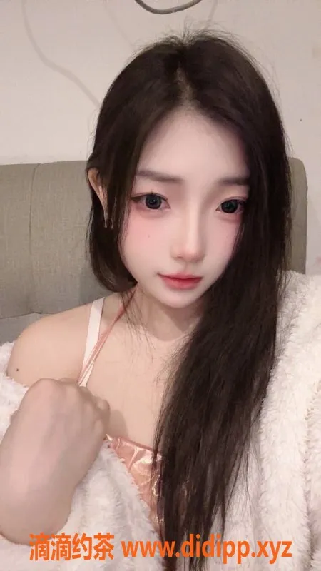 广州楼凤-天河田羽柠，700元嫩妹服务体验