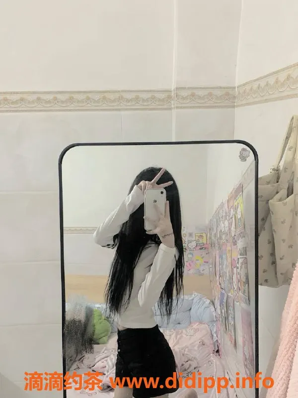 深圳楼凤-深圳坂田小小，1600pp，嫩妹制服诱惑