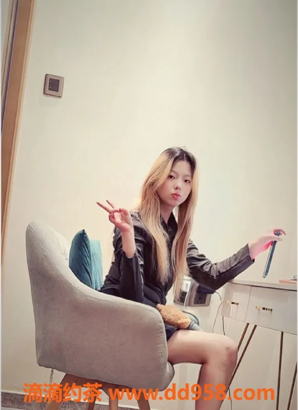 惠州楼凤资源信息,惠阳淡水涵涵 19岁 身高160 体重110