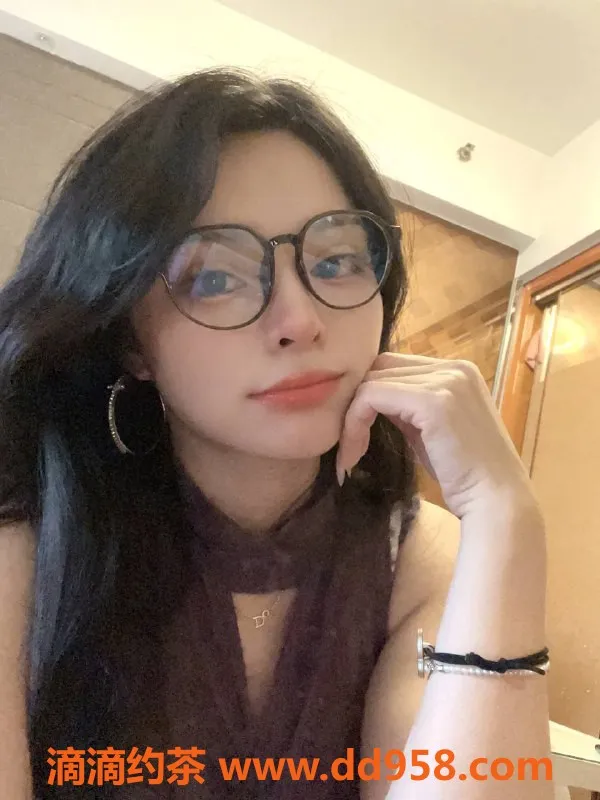 广州楼凤资源信息,禅城瑶瑶，500元御姐服务，尽享舌吻与包天体验