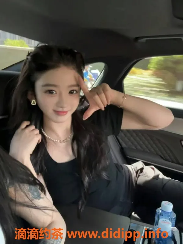 深圳楼凤-南山依依，1600p私人享受，真心推荐！