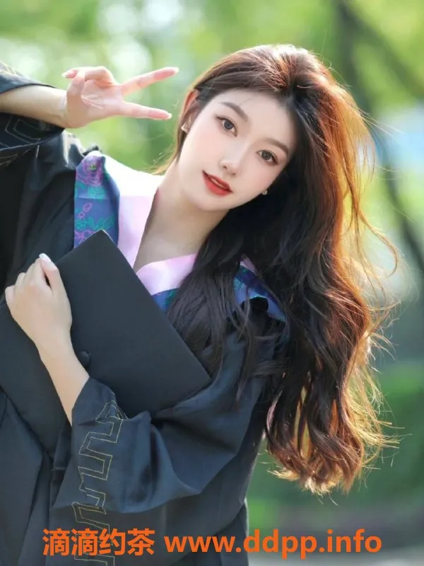 深圳楼凤-深圳宝安晚柠，800元舌吻鸳鸯浴服务