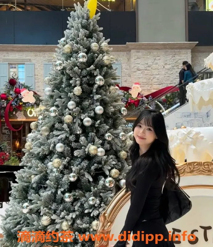 南通楼凤-南通草莓 21岁165cm全能选手，轻度SM服务