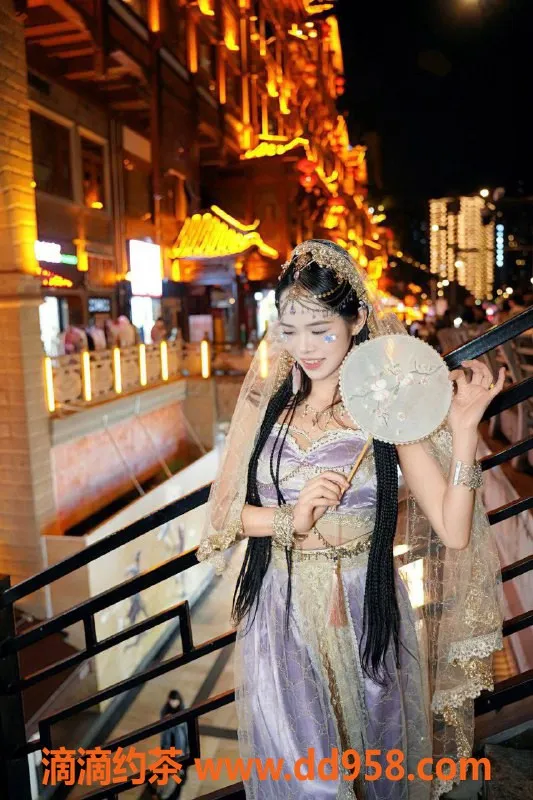 深圳楼凤-南山糖糖，800元舌吻调情体验