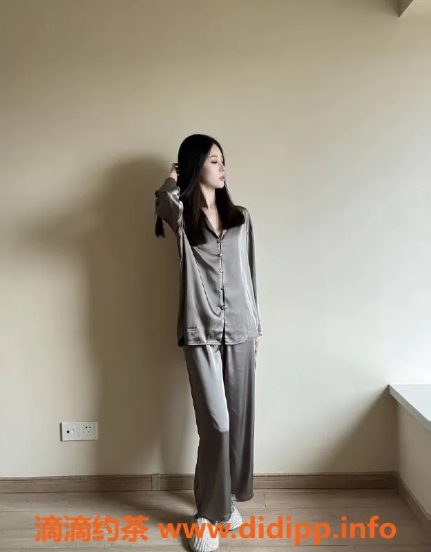 深圳楼凤-南山小玉，1500p超值服务，尽享舒适体验