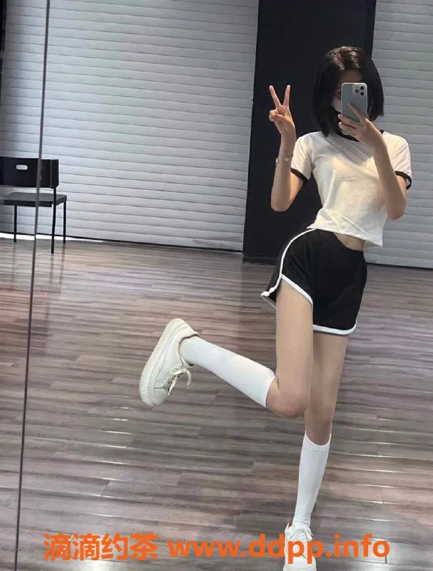 南通楼凤-南通久久，157cm短发女孩，C罩杯，服务优质，P800