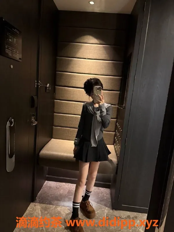 深圳楼凤资源信息,福田妮子双飞服务超赞，尽享轻松时光