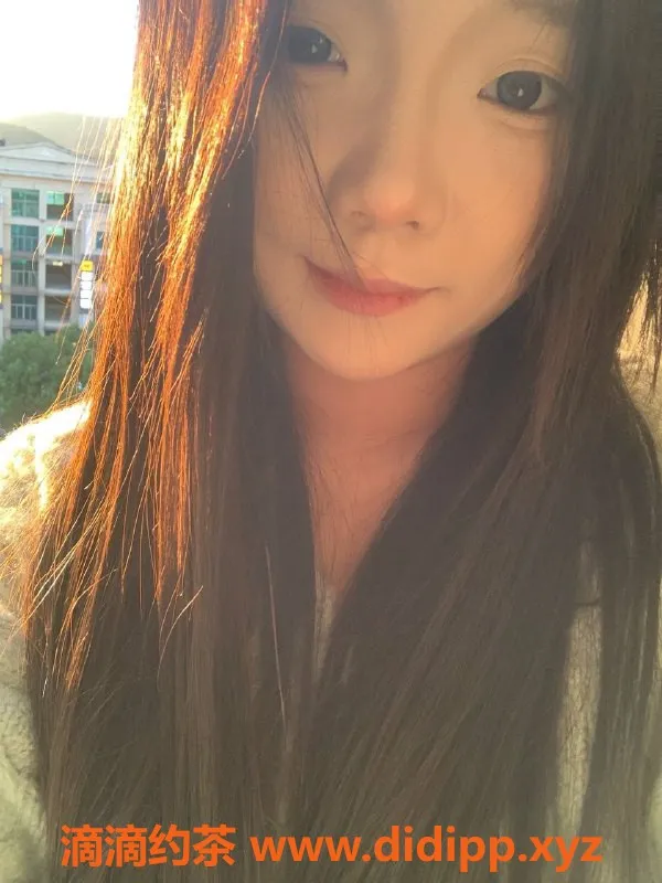 温州楼凤-瓯海邻家女孩依依，165cm 50kg C+，700元体验