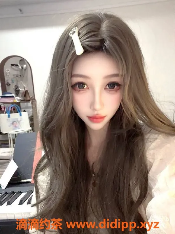 广州楼凤-天河小呆呆，600元御姐丝袜服务等你体验