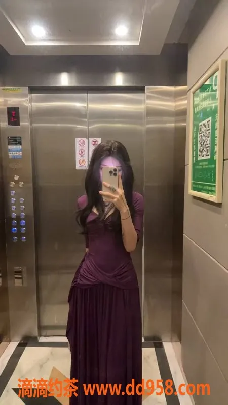 广州楼凤-天河小呆呆，600元御姐丝袜服务等你体验