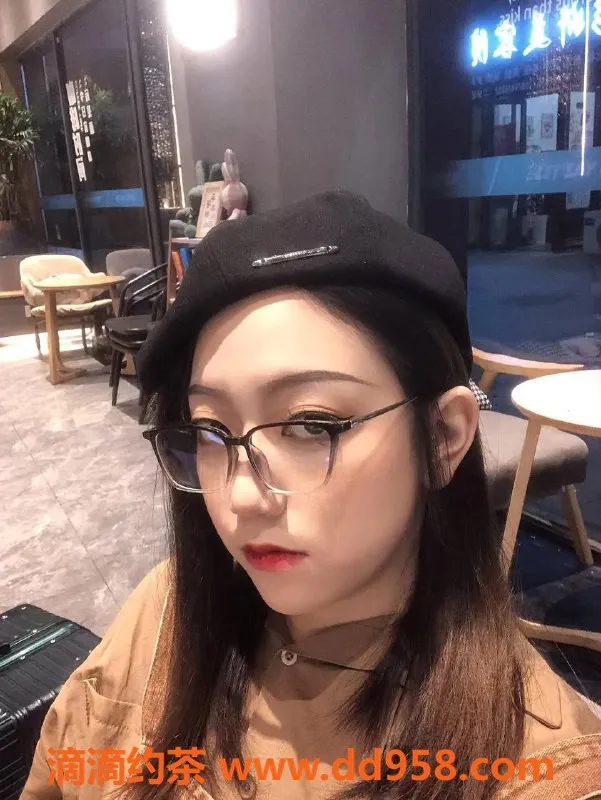 东莞楼凤-南城朵然，已视频验证，700元尽享服务