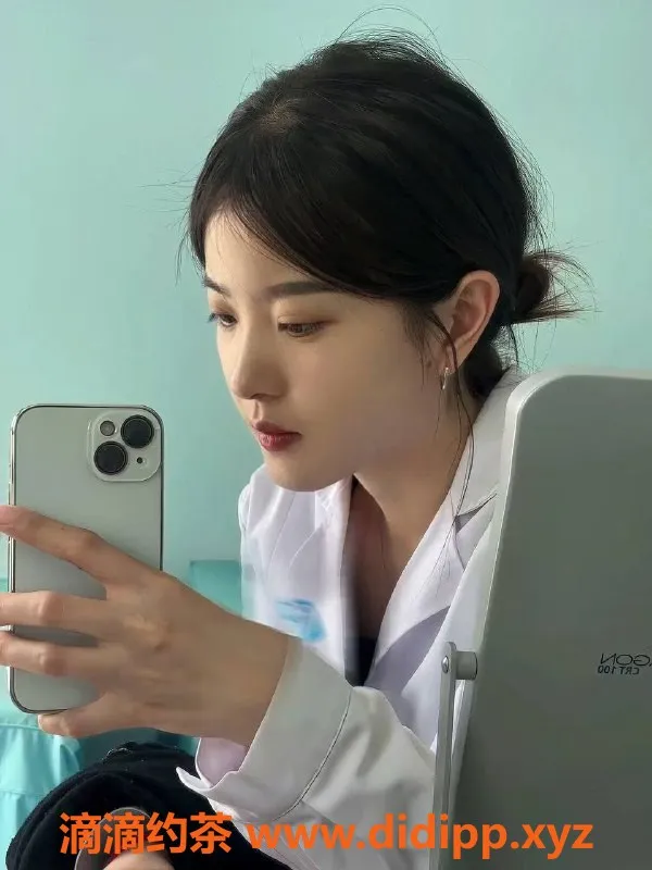 深圳楼凤-南山瑶瑶，诱人套餐1300元起