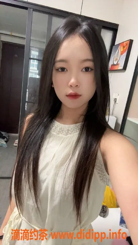 杭州楼凤-贵州18岁鱼鱼，166cm，45kg，洗浴服务