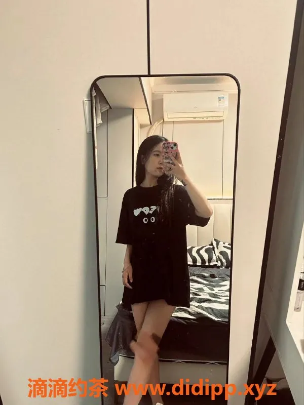 杭州楼凤-贵州18岁鱼鱼，166cm，45kg，洗浴服务