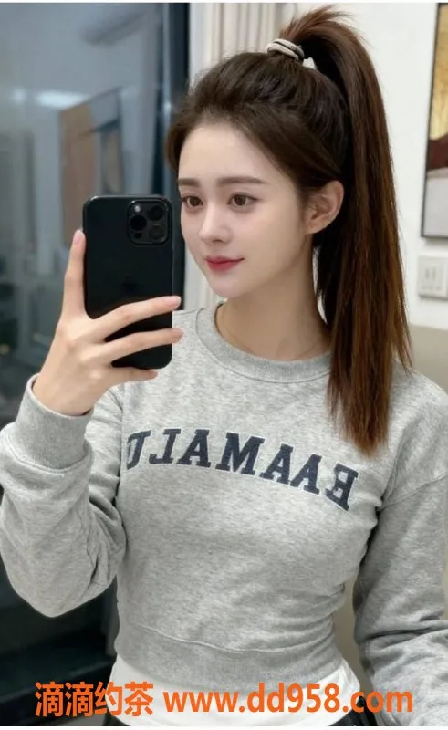 广州楼凤-天河灵儿，500元包时服务，舌吻69随你来