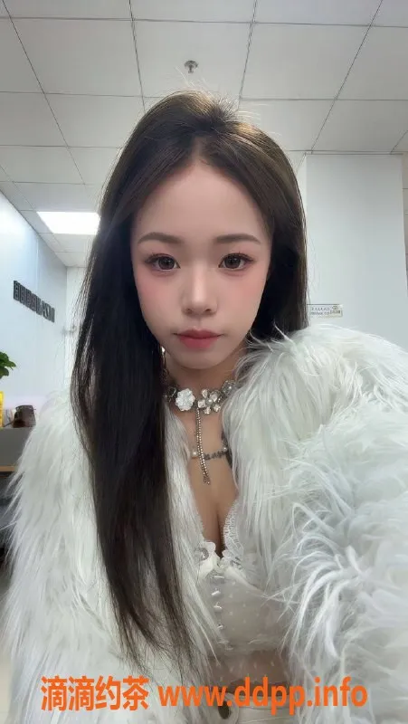 深圳楼凤-深圳南山莹莹，600元嫩妹，六九鸳鸯浴