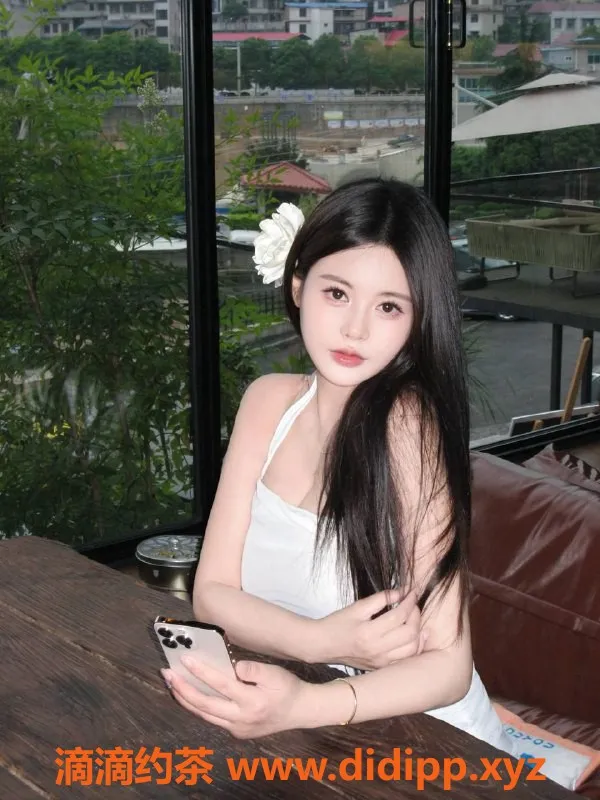 深圳楼凤-福田田心娜，1000元单次，1800元双人服务