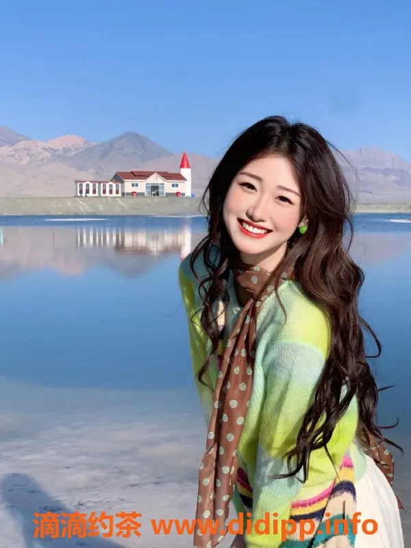 无锡楼凤-江阴04娇小少女陪浴调情，身高69，服务多样