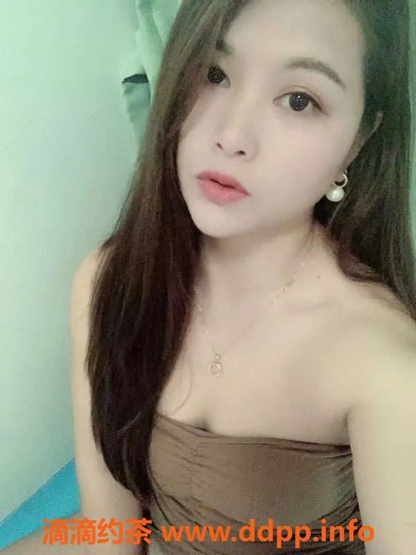 广州楼凤-海珠乖巧晓晓，27岁160cm身材火辣，服务多样可选