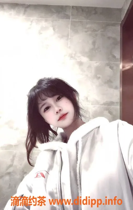 深圳楼凤-深圳坂田摇摇，600元双向服务，丰满诱人