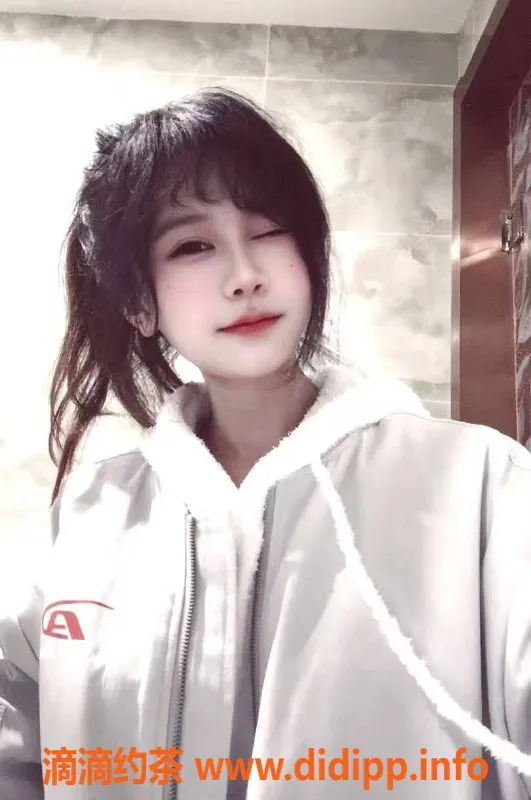 深圳楼凤-深圳坂田摇摇，600元双向服务，丰满诱人