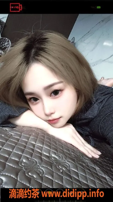 深圳楼凤-南山嫩妹伊梦，600p享受鸳鸯浴服务