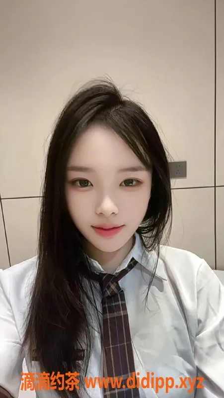 深圳楼凤-宝安丹丹，19岁可外出嫩妹，165cm 49kg