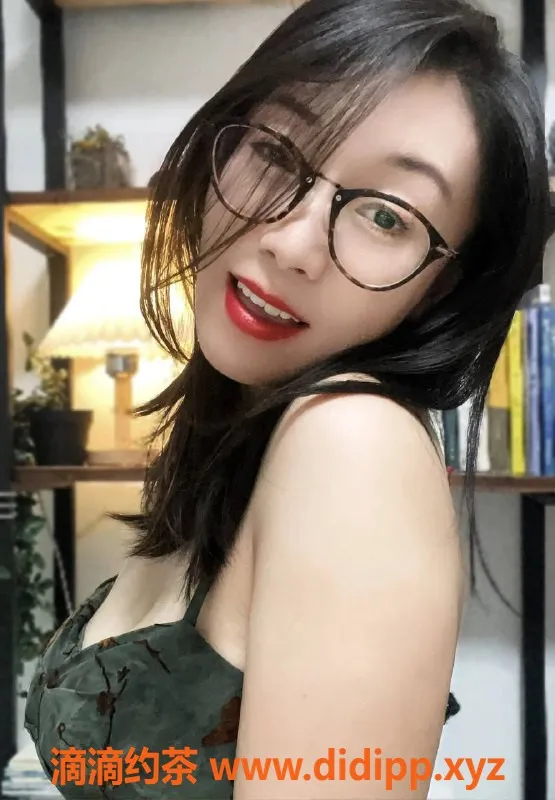 北京楼凤资源信息,丰台纪家庙26岁邻家少妇，163身高D罩杯