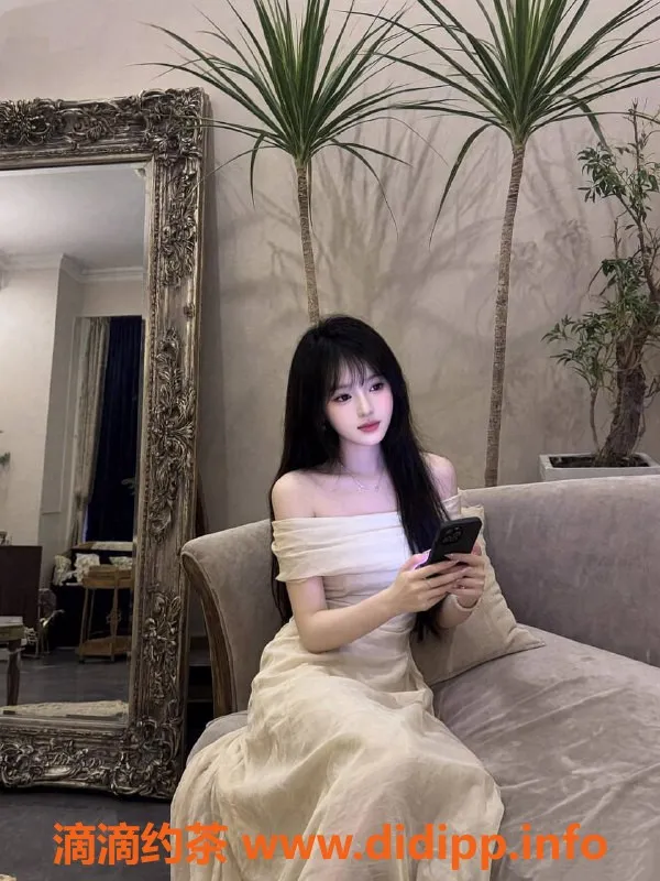 深圳楼凤-南山静静，1398元嫩妹陪浴体验