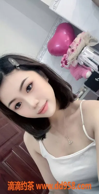 深圳楼凤资源信息,宝安蛇甜甜，丝袜嫩妹，服务超棒