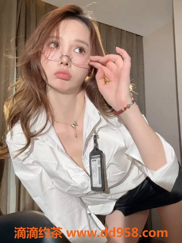 深圳楼凤-福田达令，22岁164cm，88斤，1300P起