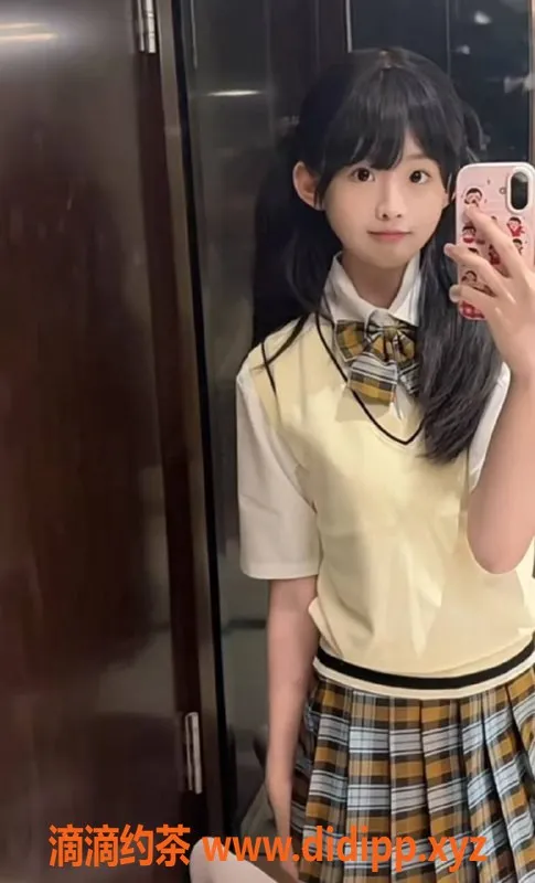 深圳楼凤-南山胡图图，165cm 45kg 18岁嫩妹等你来体验