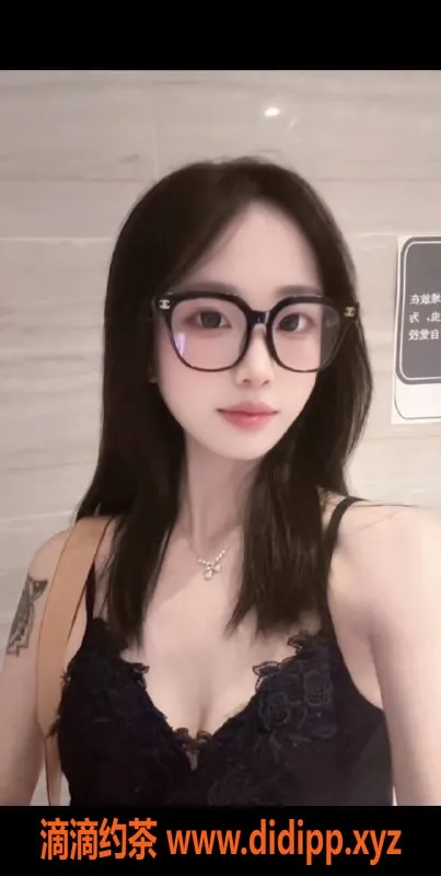 深圳楼凤-龙华韩小妤，18岁166cm，45kg嫩妹，服务多样